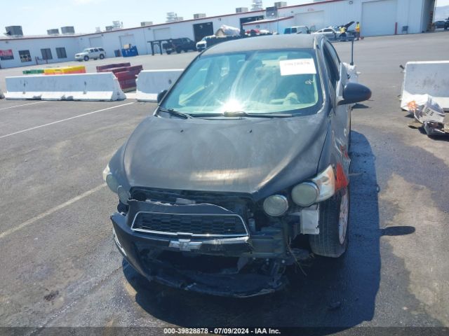 1G1JC5SH8F4213395 Chevrolet Sonic Lt Auto