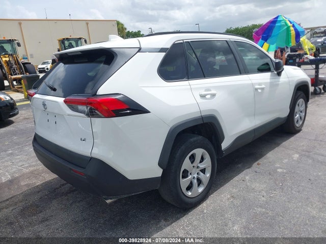 Toyota RAV4 LE 2020 2T3H1RFVXLC033659 Image 4