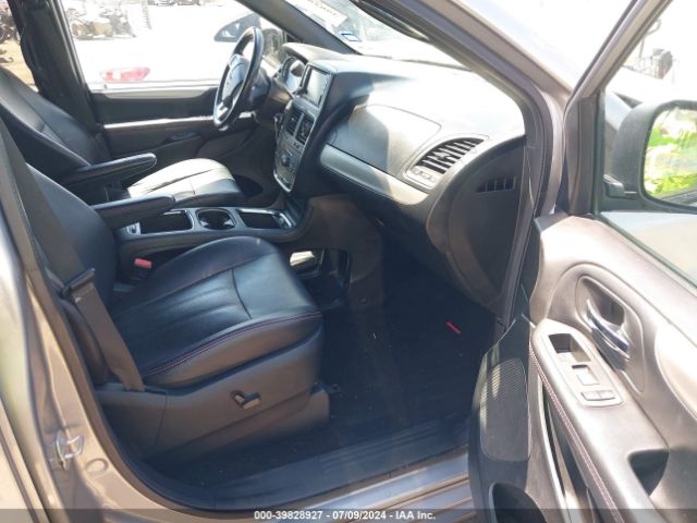 2C4RDGEG6KR565369 Dodge Grand Caravan Gt