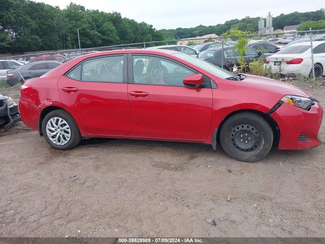 Toyota COROLLA LE 2018 2T1BURHE0JC990415 Image 12