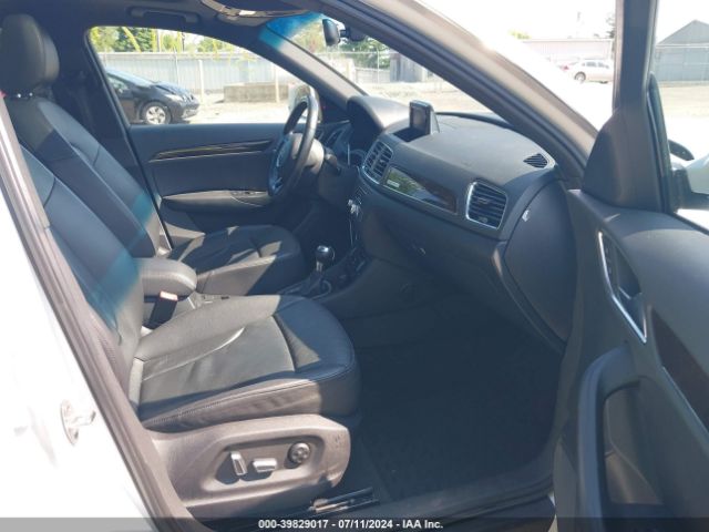 WA1EFCFS9GR010959 Audi Q3 2.0t Premium Plus
