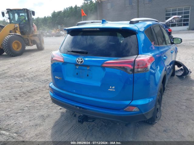 JTMBFREV8JJ731884 Toyota RAV4 LE