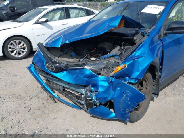 JTMBFREV8JJ731884 Toyota RAV4 LE