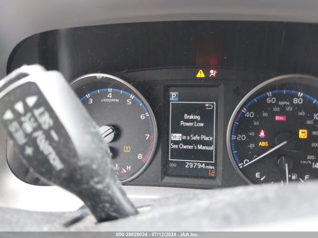JTMBFREV8JJ731884 Toyota RAV4 LE