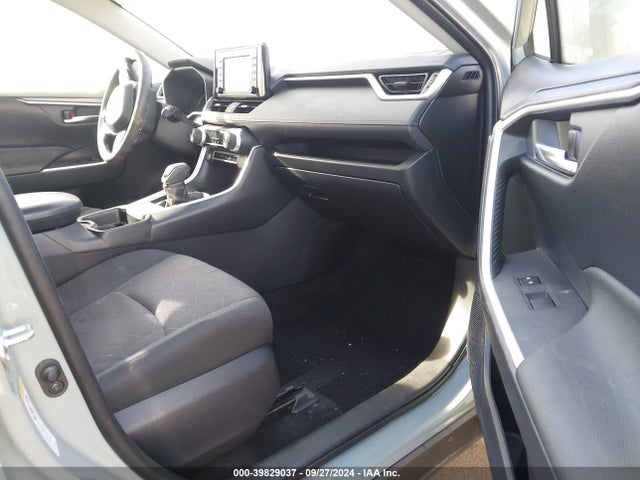 Toyota Rav4 Xle 2019 JTMW1RFV4KD014333 Image 5