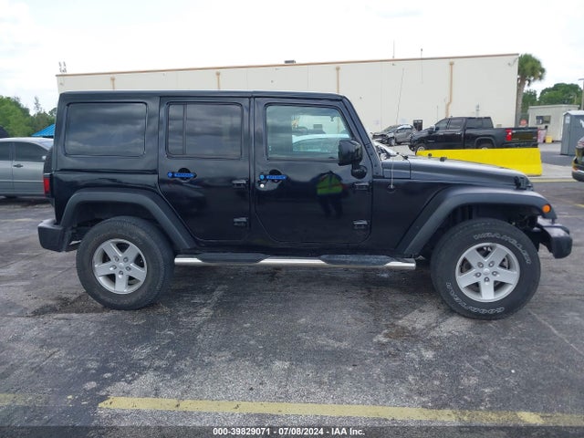 1C4BJWDG0HL515865 Jeep Wrangler Unlimited Willys Wheeler