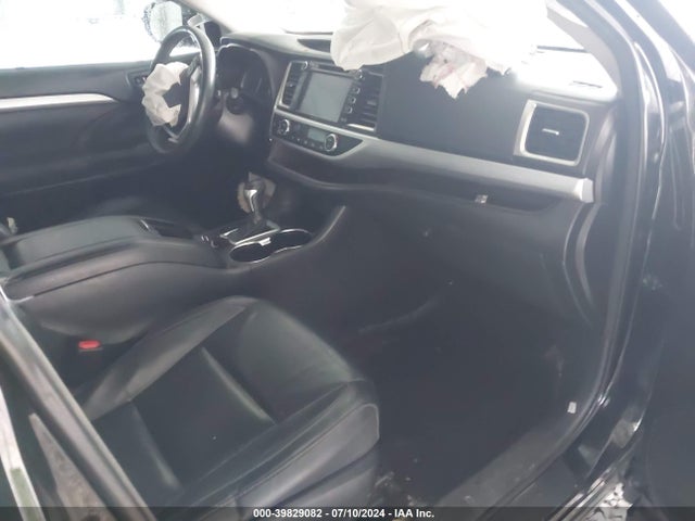 Toyota Highlander Xle V6 2015 5TDKKRFH5FS112108 Image 5