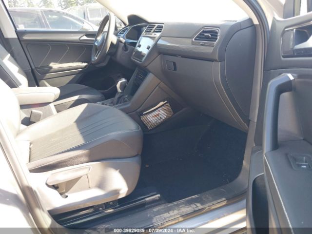 3VV2B7AX0NM026238 Volkswagen Tiguan 2.0t Se