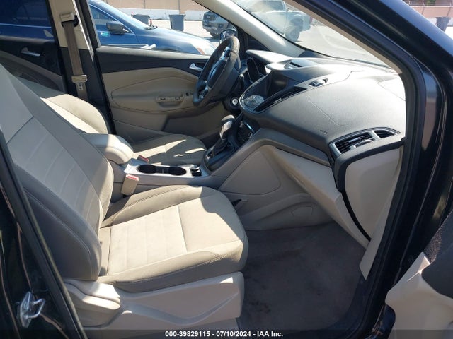 1FMCU0GX9EUD47665 Ford Escape