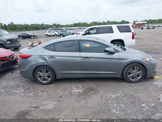 Hyundai Elantra Value Edition 2018 5NPD84LF6JH305637 Image 13
