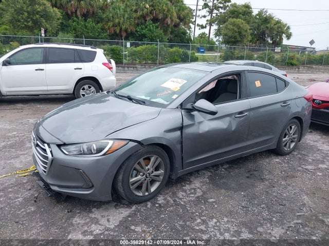 Hyundai Elantra Value Edition 2018 5NPD84LF6JH305637 Image 2