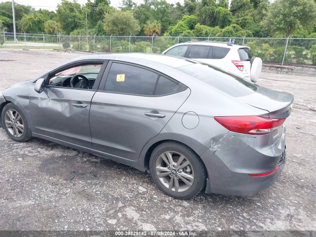 Hyundai Elantra Value Edition 2018 5NPD84LF6JH305637 Image 3