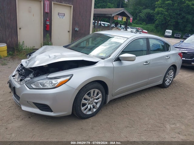 Nissan Altima 2.5 S 2016 1N4AL3AP1GC124821 Image 2