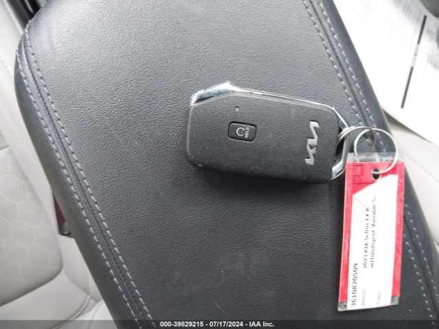 KNDERCAA1P7449094 KIA SELTOS EX