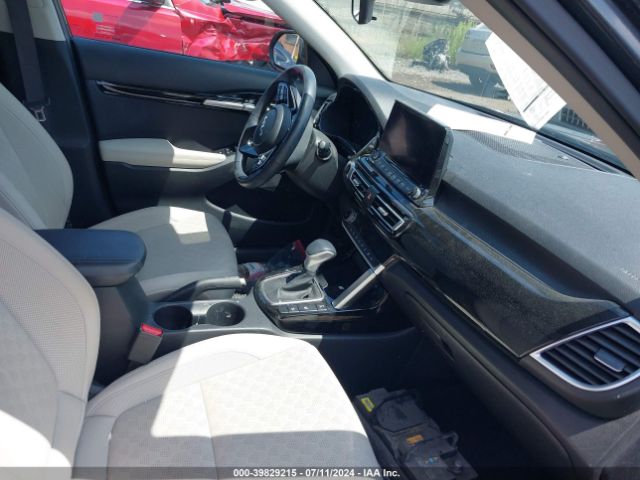KNDERCAA1P7449094 KIA SELTOS EX