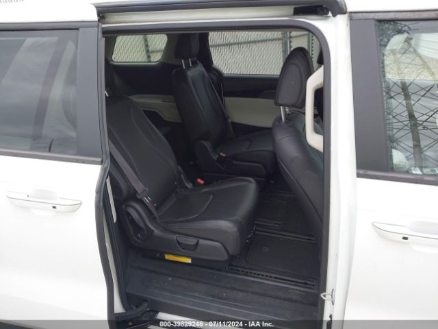KNDNB4H39N6092221 KIA Carnival Mpv Lx Seat Package
