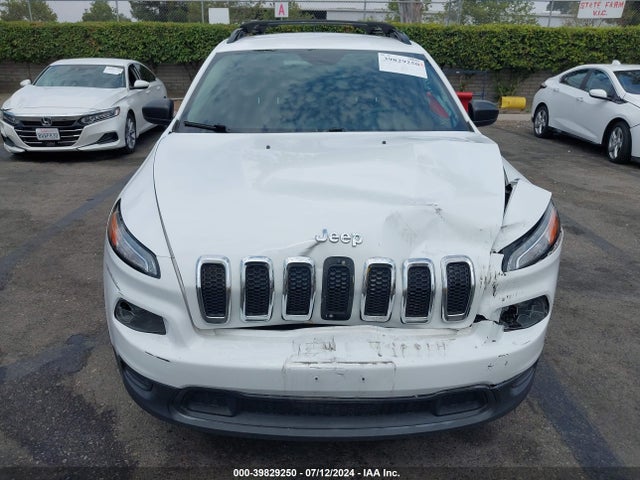 1C4PJLAB8GW177223 Jeep Cherokee Sport