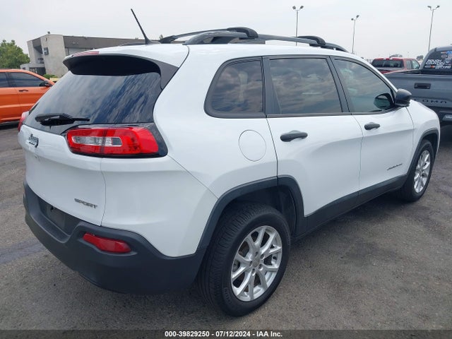 1C4PJLAB8GW177223 Jeep Cherokee Sport