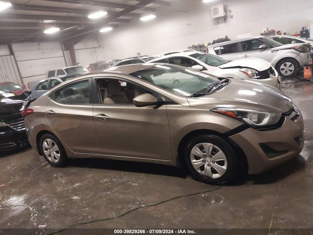 Hyundai ELANTRA SE 2016 5NPDH4AE1GH721307 Image 13