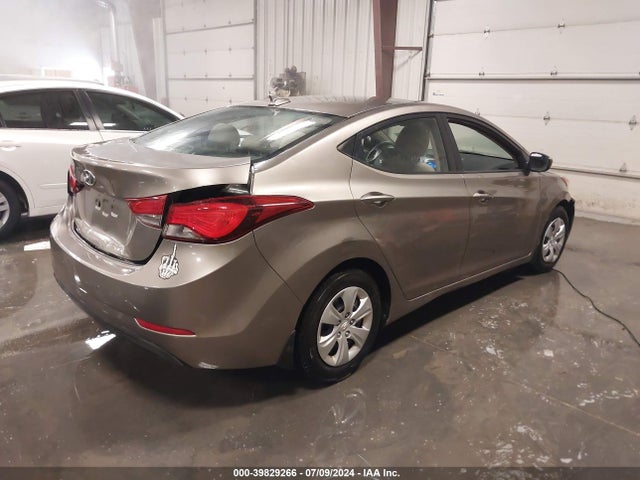 Hyundai ELANTRA SE 2016 5NPDH4AE1GH721307 Image 4