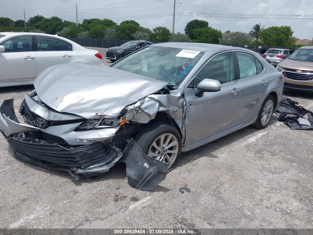 Toyota CAMRY LE 2023 4T1C11AK7PU771876 Image 2
