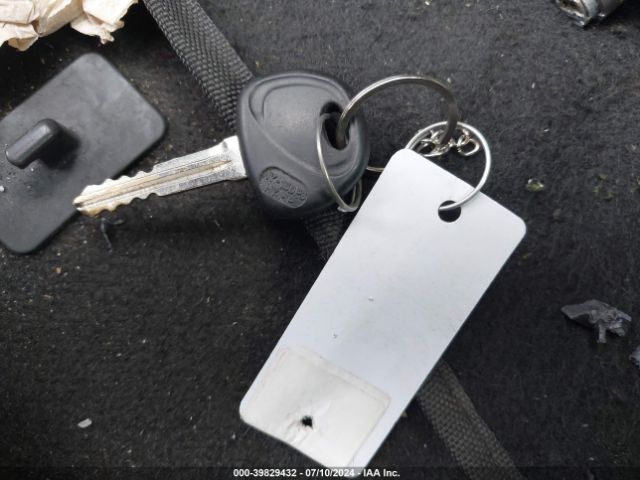 KNAFK4A65F5307042 KIA FORTE LX
