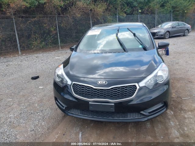 KNAFK4A65F5307042 KIA FORTE LX