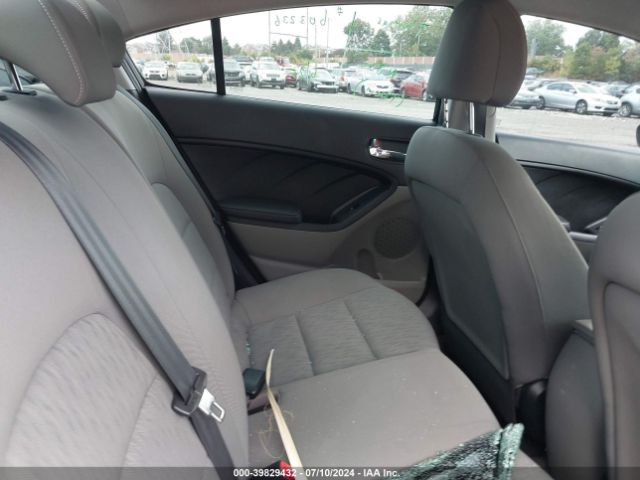 KNAFK4A65F5307042 KIA FORTE LX