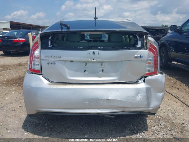 Toyota Prius Three 2014 JTDKN3DU9E0363722 Image 16