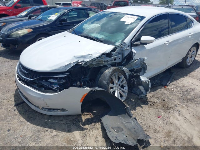 Chrysler 200 Limited 2015 1C3CCCAB1FN660974 Image 6