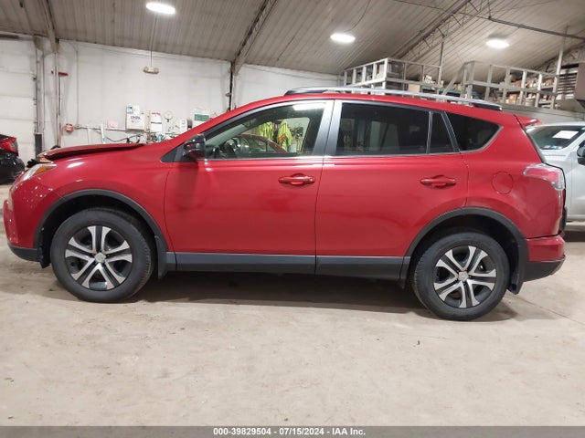 Toyota RAV4 LE 2017 JTMBFREV1HJ143836 Image 14