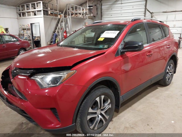 Toyota RAV4 LE 2017 JTMBFREV1HJ143836 Image 2