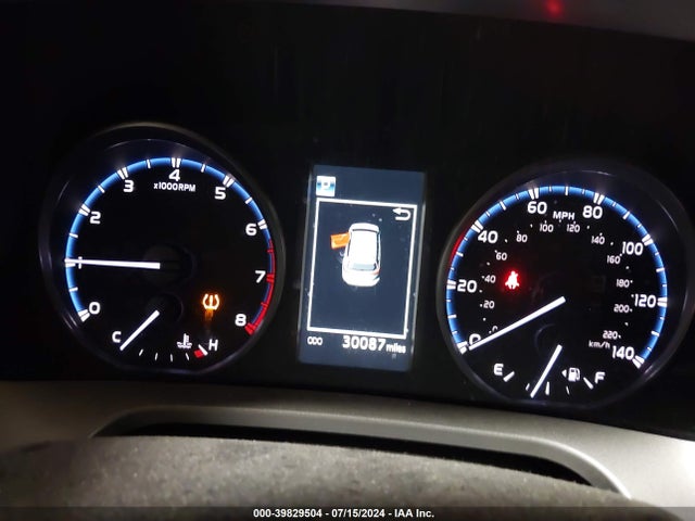 Toyota RAV4 LE 2017 JTMBFREV1HJ143836 Image 7
