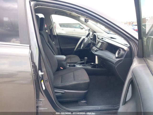 Toyota RAV4 LE 2017 JTMZFREVXHJ700502 Image 5