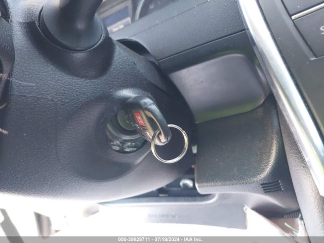 4T1BF1FK0HU386702 Toyota CAMRY SE