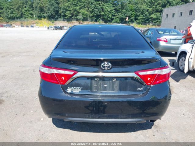 4T1BF1FK0HU386702 Toyota CAMRY SE