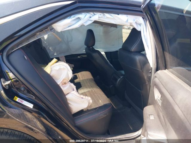4T1BF1FK0HU386702 Toyota CAMRY SE