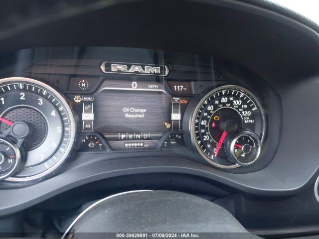 1C6RREJTXMN673655 RAM 1500 Laramie  4x2 5'7 Box