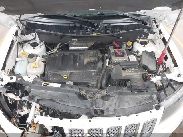 1C4NJCCB4ED798360 Jeep Compass Limited