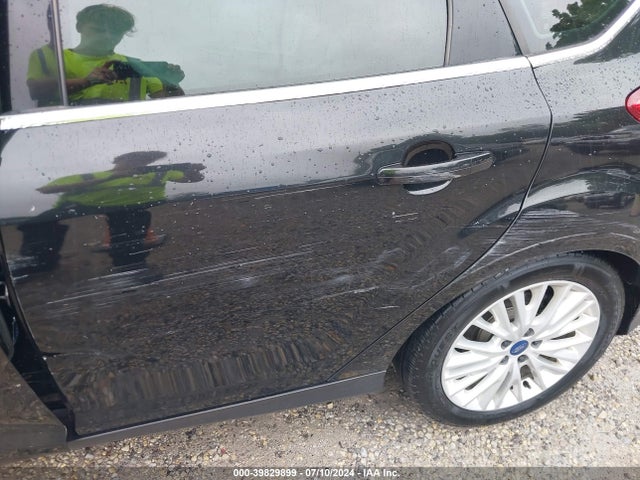 Ford Focus Titanium 2015 1FADP3N24FL377176 Image 17