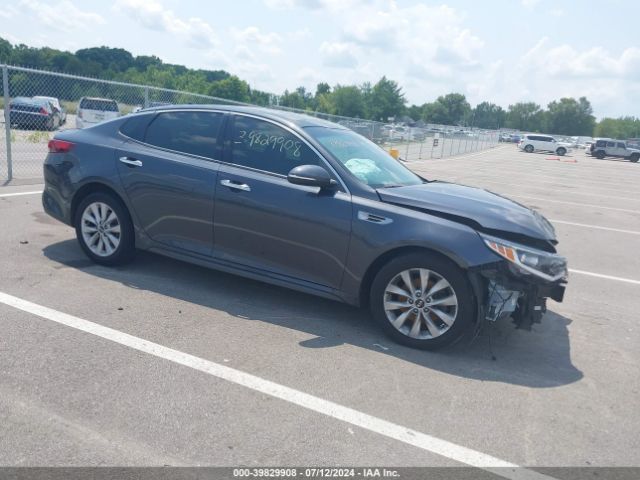 5XXGT4L37JG227866 auction archive image