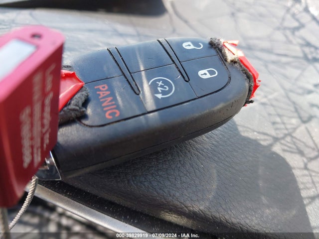 3C4NJCCB4KT667208 Jeep Compass Limited Fwd