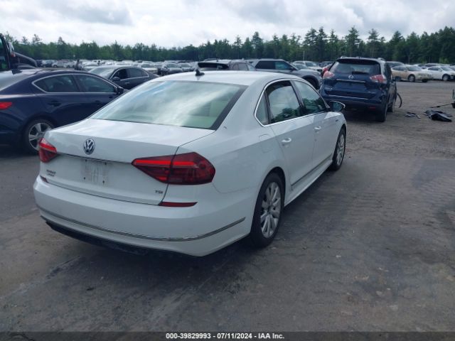 1VWDT7A39HC019762 Volkswagen Passat 1.8t R-line