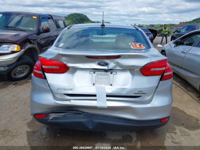 Ford FOCUS SE 2015 1FADP3F22FL260422 Image 16