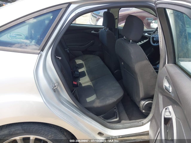 Ford FOCUS SE 2015 1FADP3F22FL260422 Image 8