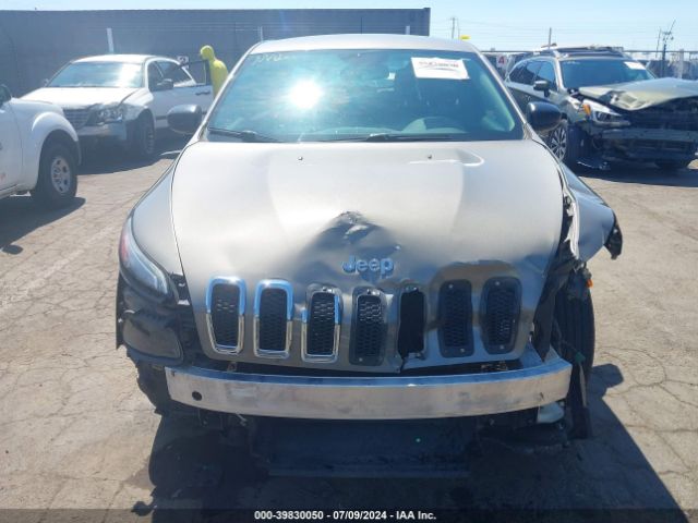 1C4PJMAB6GW282848 Jeep Cherokee Sport
