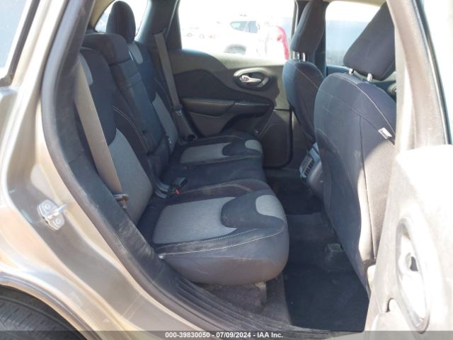 1C4PJMAB6GW282848 Jeep Cherokee Sport