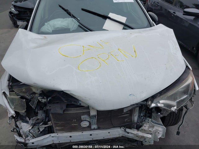 Toyota RAV4 LE 2016 JTMZFREV4GJ085461 Image 10