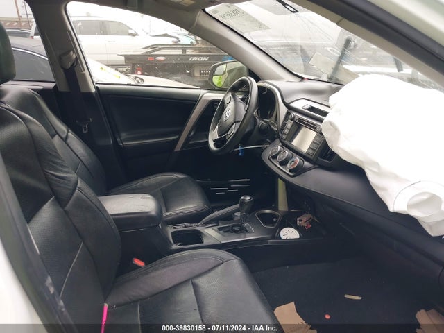 Toyota RAV4 LE 2016 JTMZFREV4GJ085461 Image 5