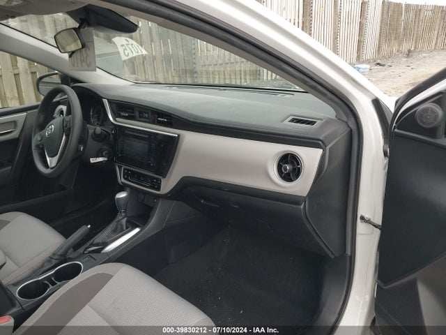 Toyota COROLLA LE 2019 2T1BURHE8KC167992 Image 5